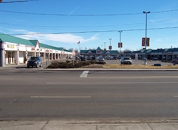 Hoffman Heights Shopping Center in Aurora